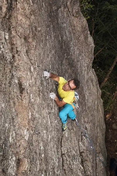 Escalade Corse - Focus sur la technique de grimpe sur le granit sculpté